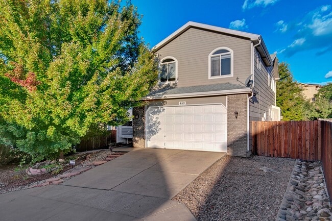 Primary Photo - 450 Millstream Terrace