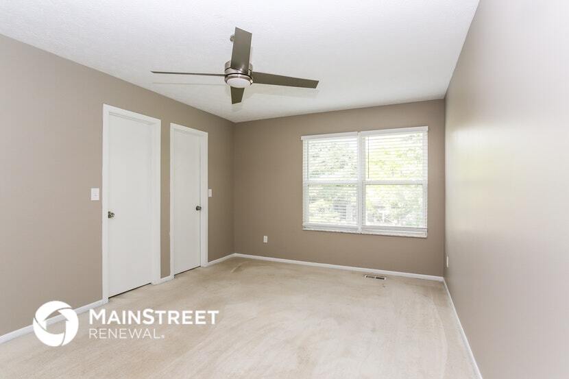 Building Photo - 818 Wallinger Dr
