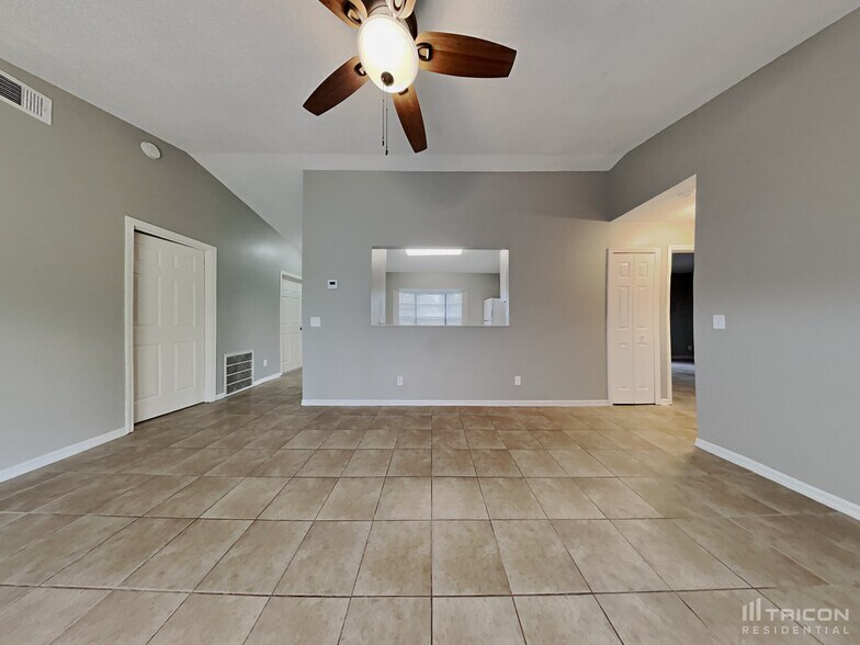 Building Photo - 3095 Branchville Dr
