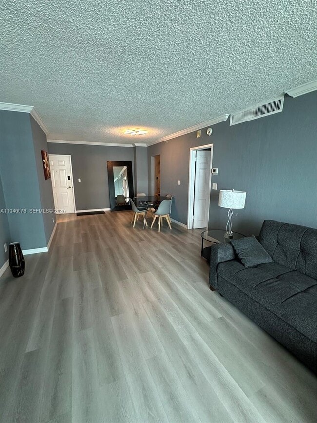 Building Photo - 2501 S Ocean Dr