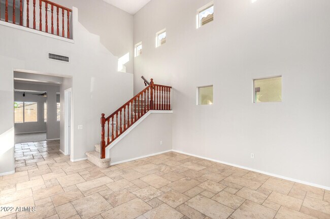 Building Photo - 9130 W Cypress St