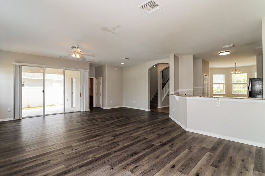 Building Photo - 1422 Kaffir Lily Ct