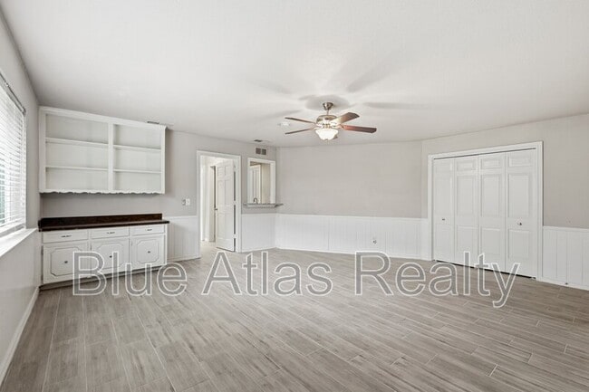 Building Photo - 3304 Big Horn Trail