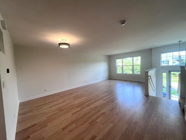 Building Photo - 1716 Windward Dr