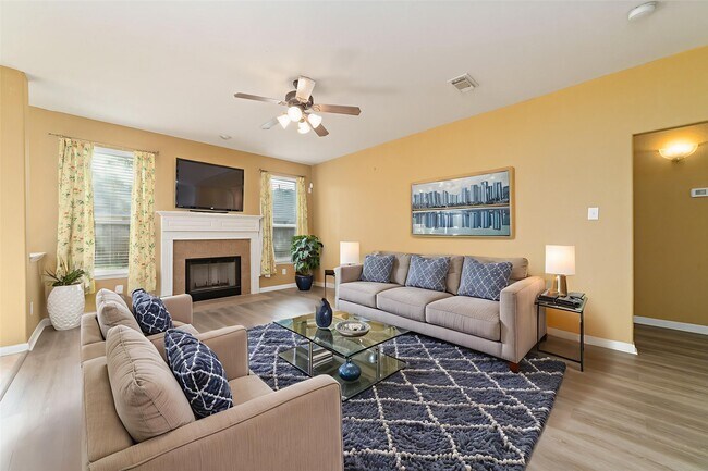 Building Photo - 12426 Taylorwood Ln