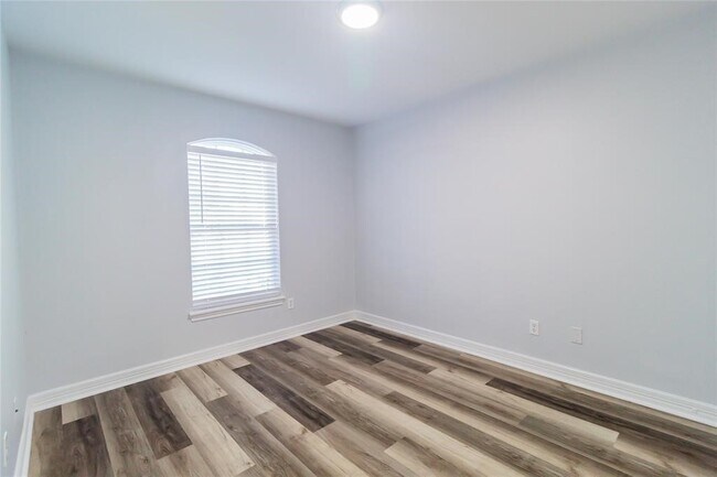 Building Photo - 19643 Summerlin Dr