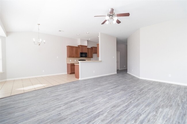 Building Photo - 23523 Maple Vista Ln