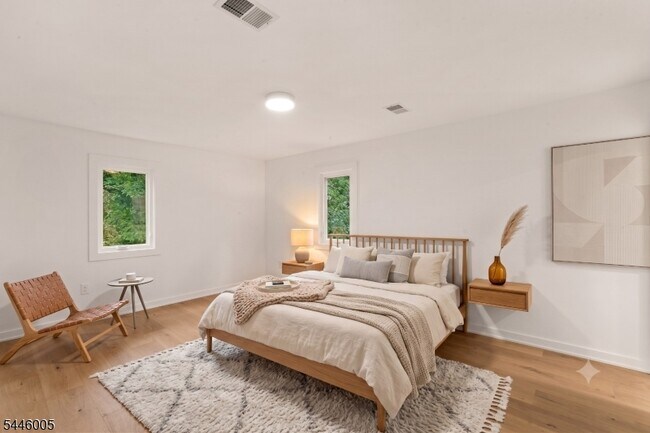 Building Photo - 5E Somerset Hills Village