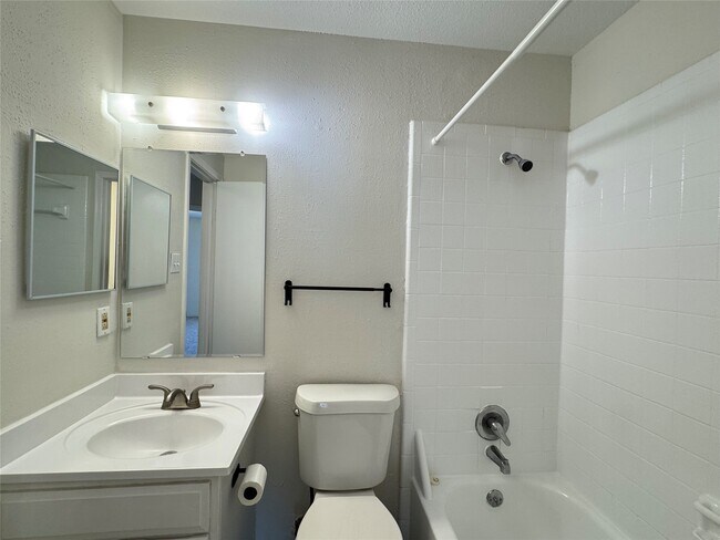 Building Photo - 6500 Sands Point Dr