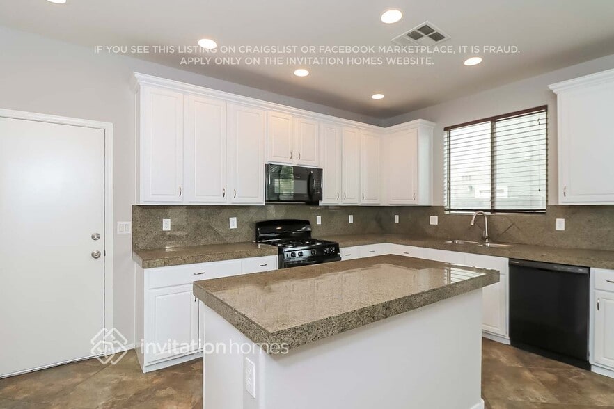 Building Photo - 6313 S Onyx Dr