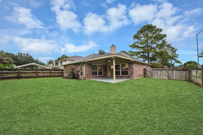 Building Photo - 3003 Silver Spur Dr