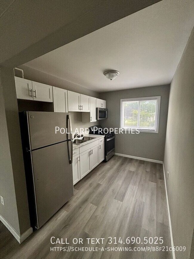 Building Photo - 13 Westwood Village