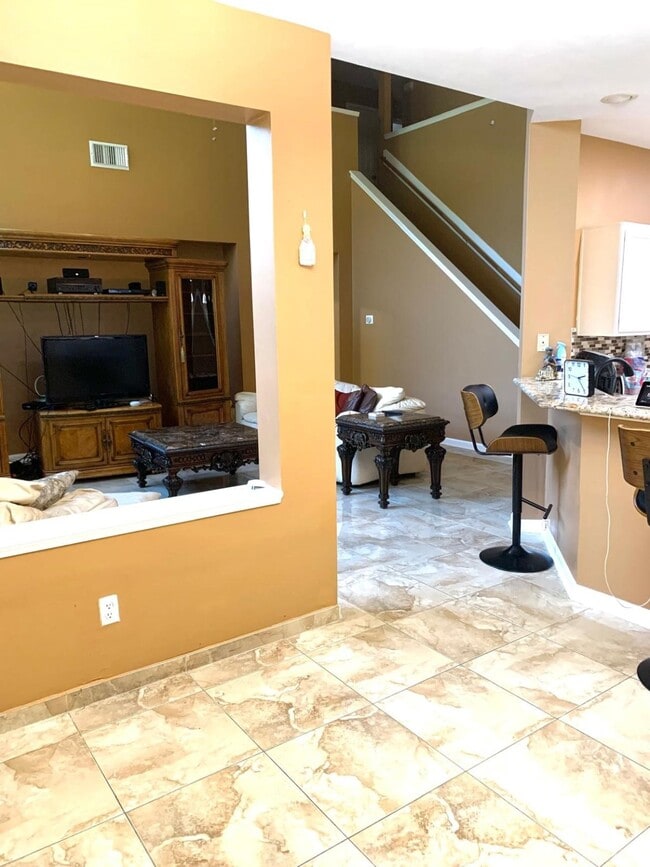 Building Photo - 16523 Terrace Hollow Ln
