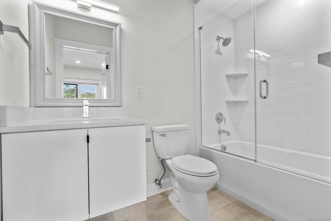 Building Photo - 234 Greene St