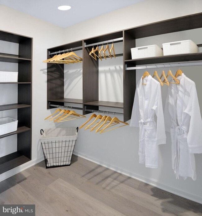 Building Photo - 431 Coleford Ln