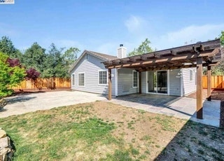 Building Photo - 509 Saddleback Cir