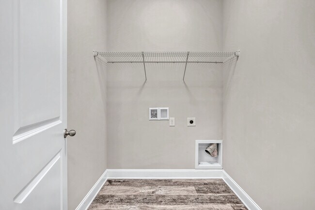 Building Photo - 113 Fourstar Ln