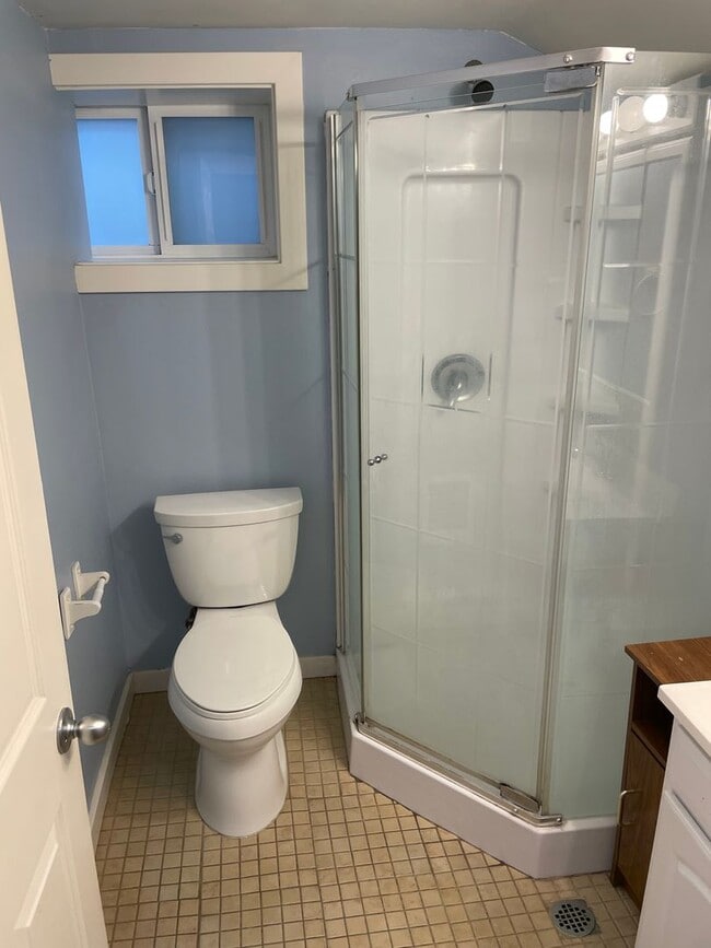 Building Photo - Beautiful Basement Apartment on Capital Hill