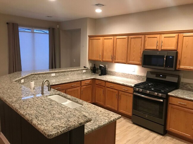 Building Photo - 55+ community @ Sierra Canyon in Somersett