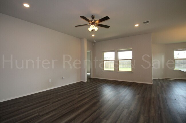 Building Photo - New In Management! Upgraded Comfort in a P...