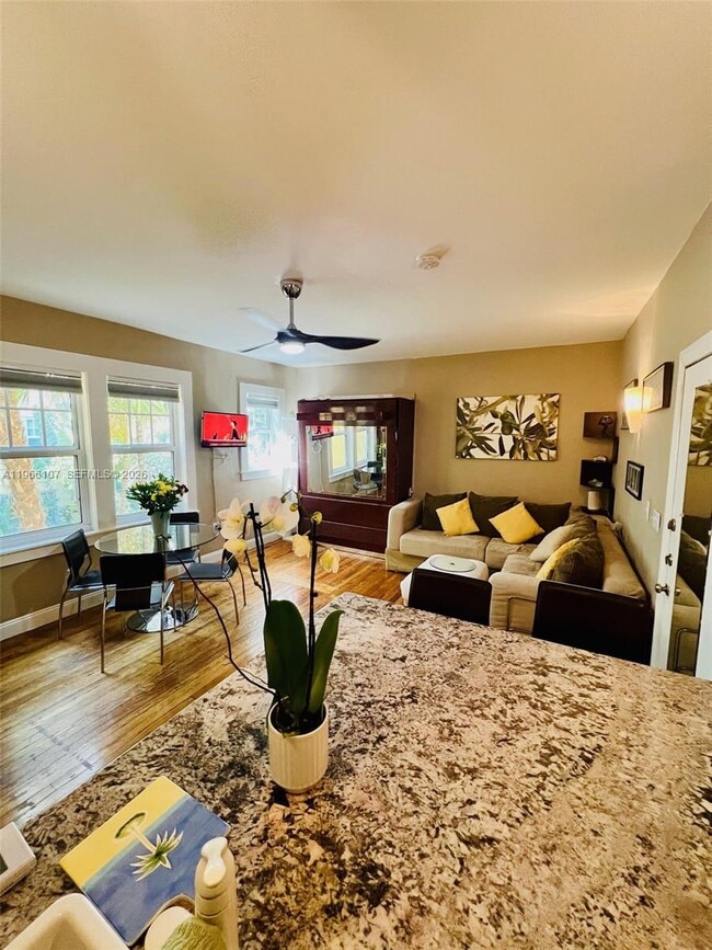 Building Photo - 536 14th St