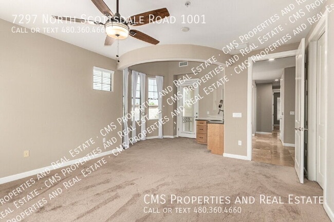 Building Photo - 7297 N Scottsdale Rd