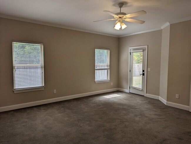 Building Photo - 1789 Ravenna Dr