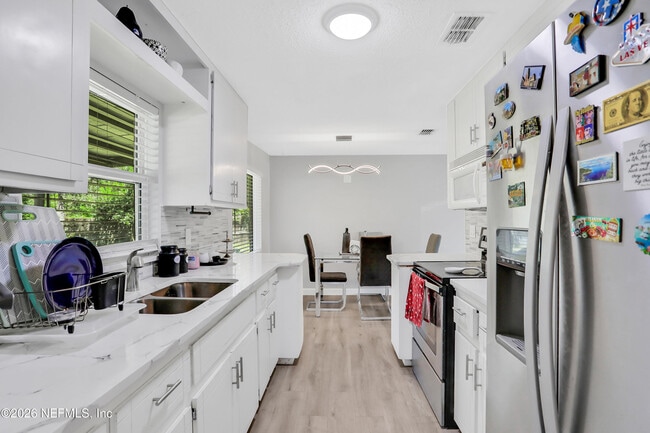 Building Photo - 7598 Pheasant Path Dr