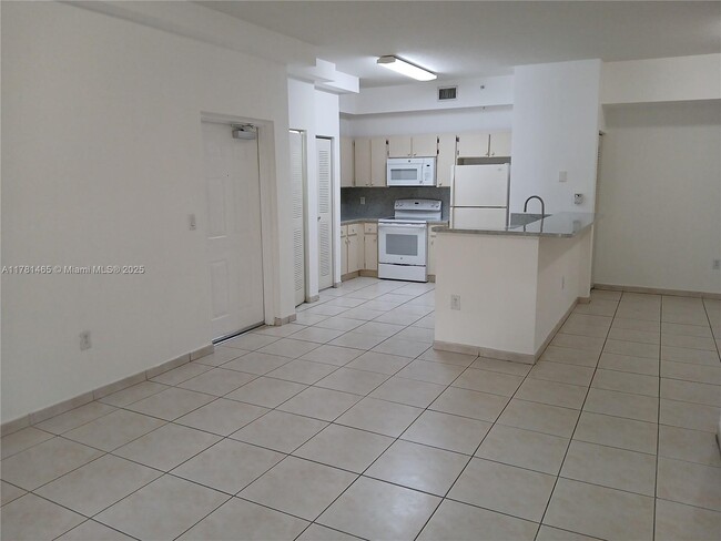 Building Photo - 7230 NW 114th Ave