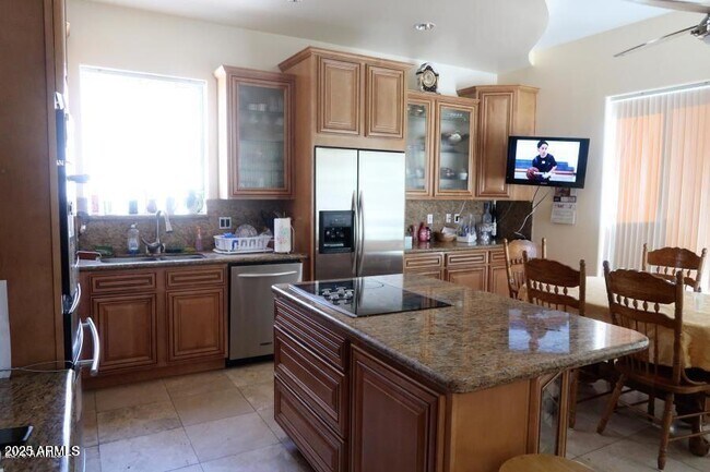 Building Photo - 6823 N 14th St