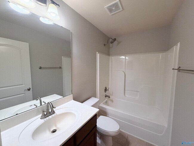 Building Photo - 711 River Landing Blvd SW