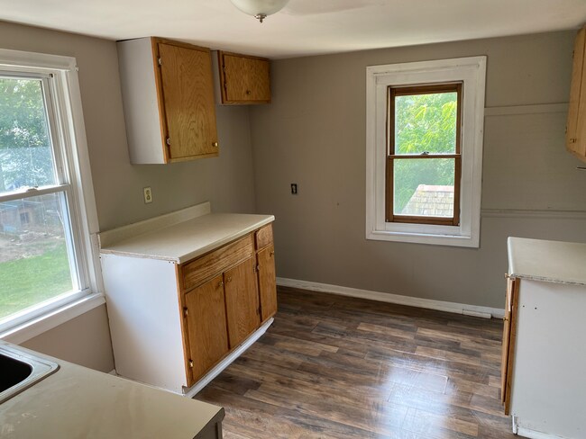 Building Photo - 934 Hunt St