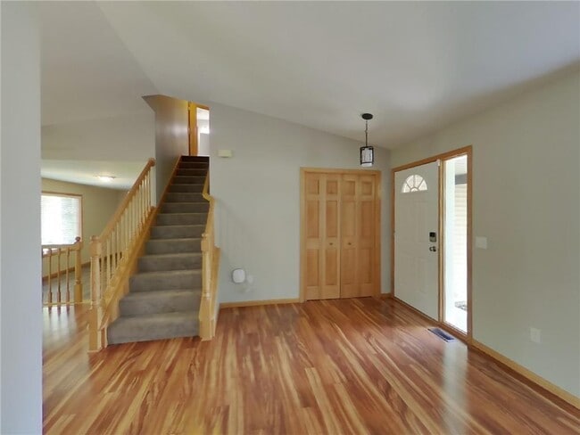 Building Photo - 14700 Junkite St NW