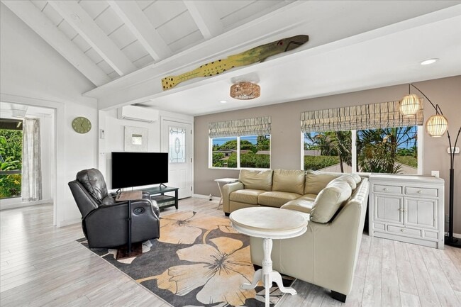 Building Photo - 3161 Mapu Dr