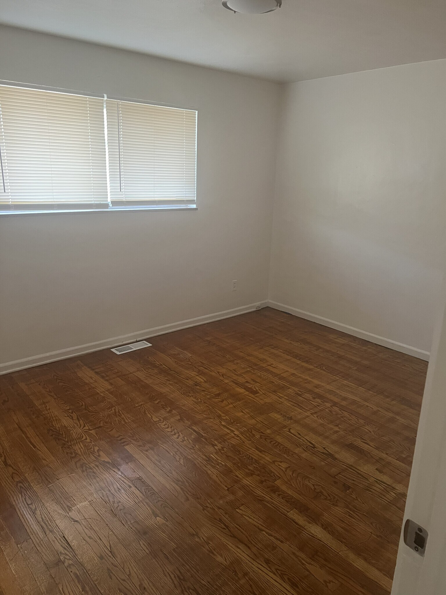 Building Photo - 8721 Natural Bridge Rd