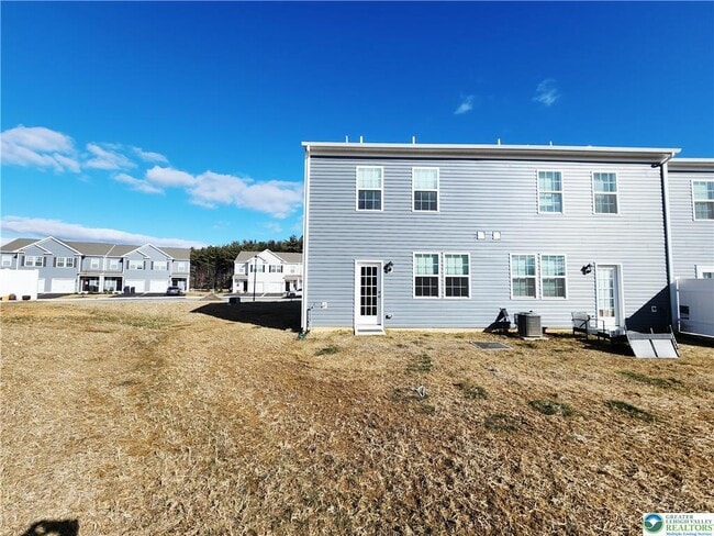 Building Photo - 1182 Susan Cir