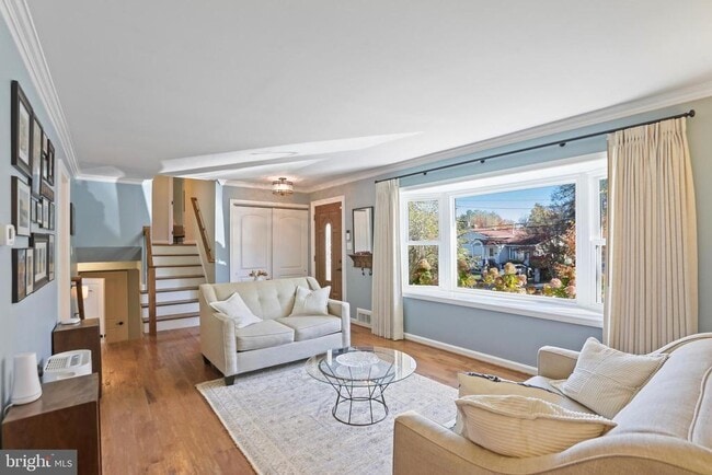 Building Photo - 4402 Medford Dr