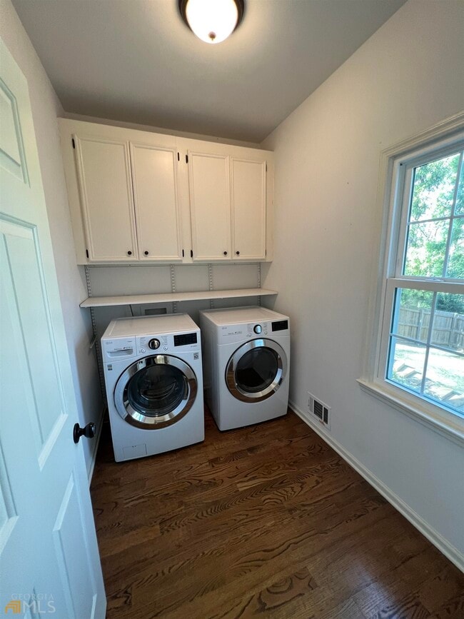 Building Photo - 10575 Aviary Dr