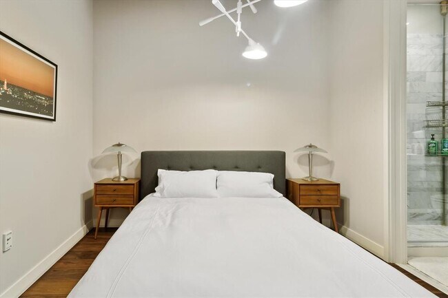 Building Photo - 210 Lavaca St