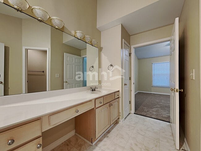 Building Photo - 8518 Woodcreek Dr