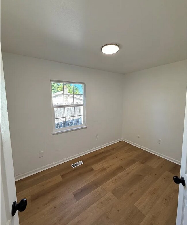 Building Photo - 3540 Teaberry Dr