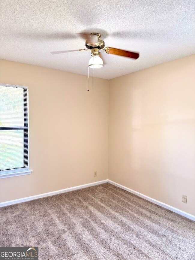 Building Photo - 202 Cypress Dr