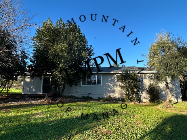 Building Photo - 120 Bessie Ln