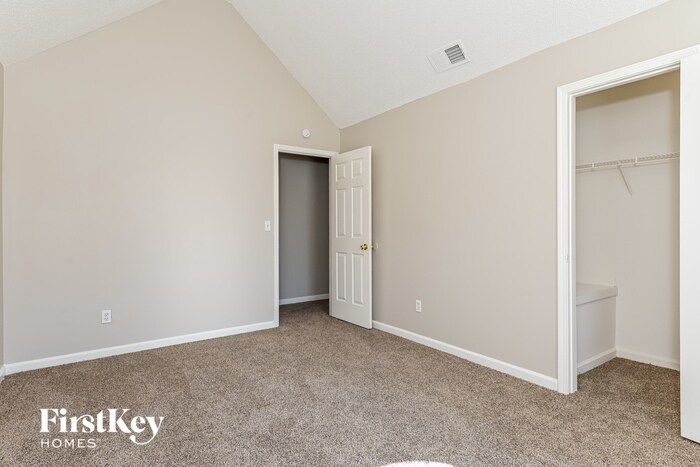 Building Photo - 5318 Knights Landing