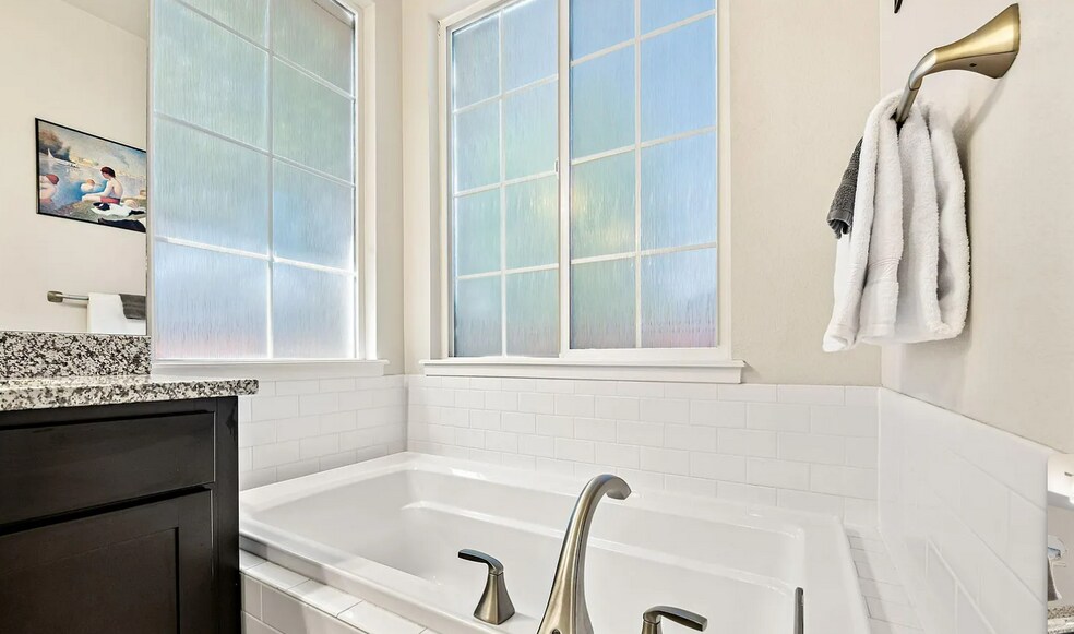 Building Photo - 3341 Yukon Ct