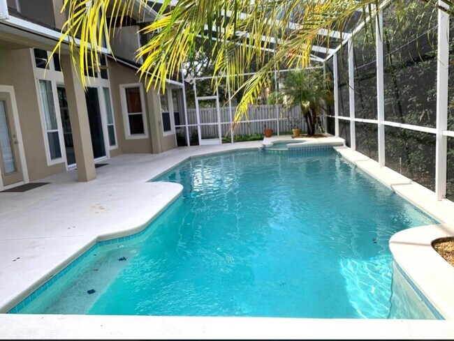 Building Photo - 8055 Glitter Ct