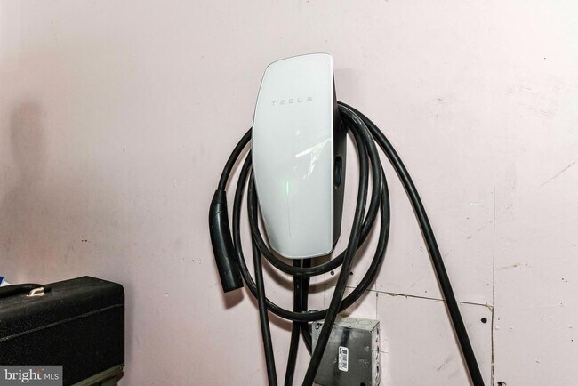 Building Photo - 46342 Summerhill Pl