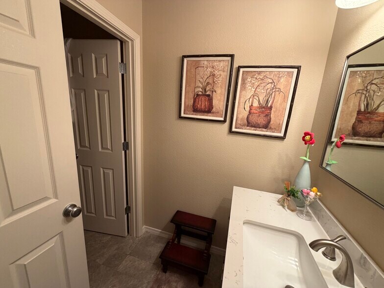 2nd Bathroom - 1719 SW San Mateo Ter