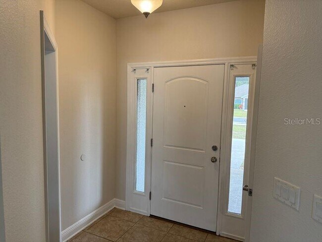 Building Photo - 2148 Angel Fish Loop