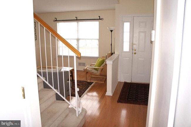 Building Photo - 30 Richards Rd